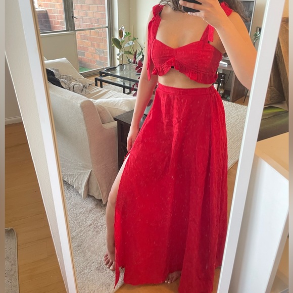Shein two piece red flowy side leg slit dress - Picture 2 of 2